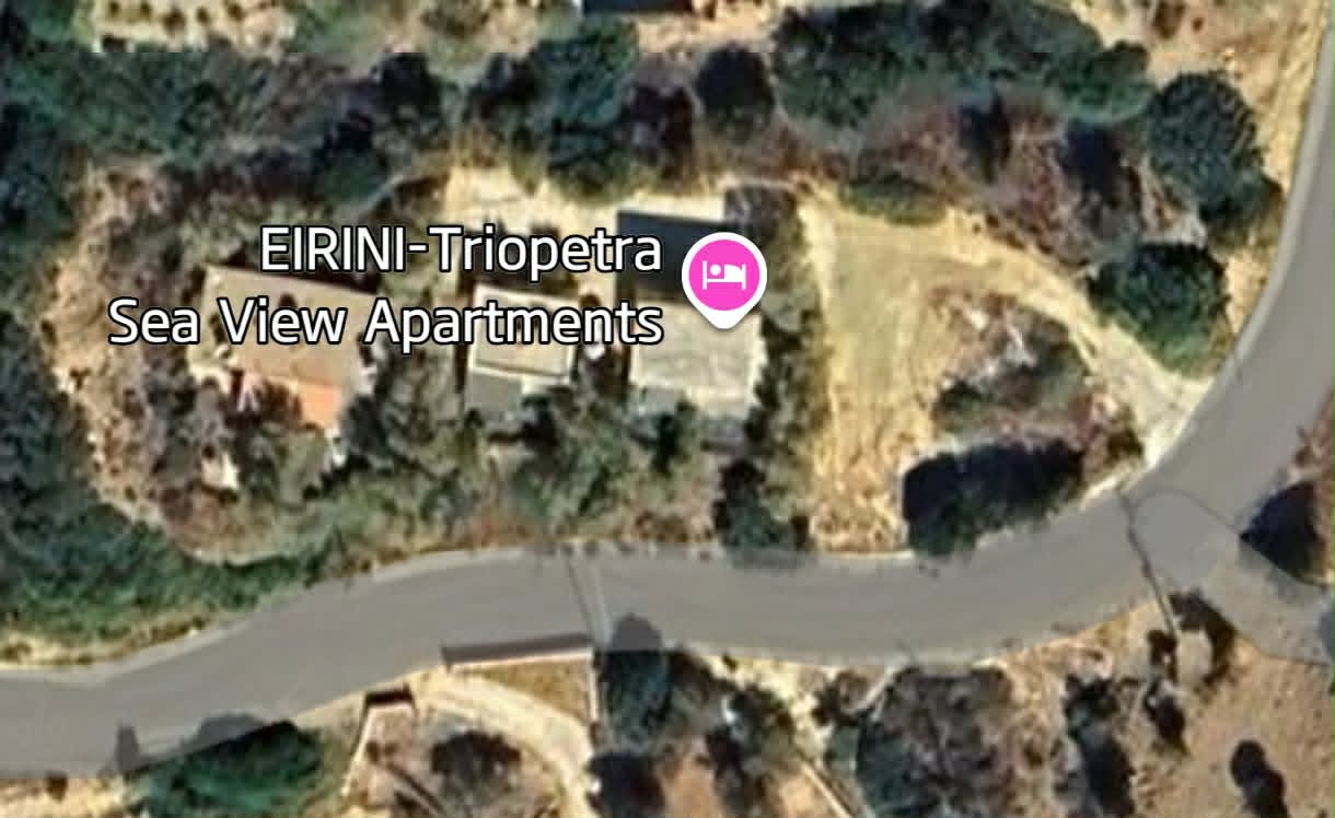 Πωλούνται πέτρινες κατοικίες στην Τριόπετρα